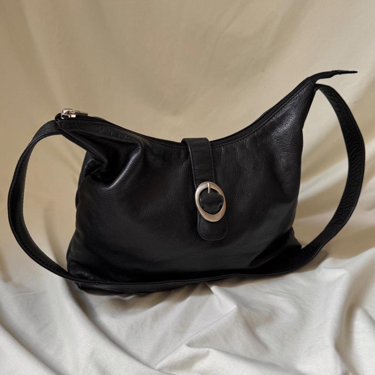 Vintage Structured Black Leather Hobo Bag Medium Sized