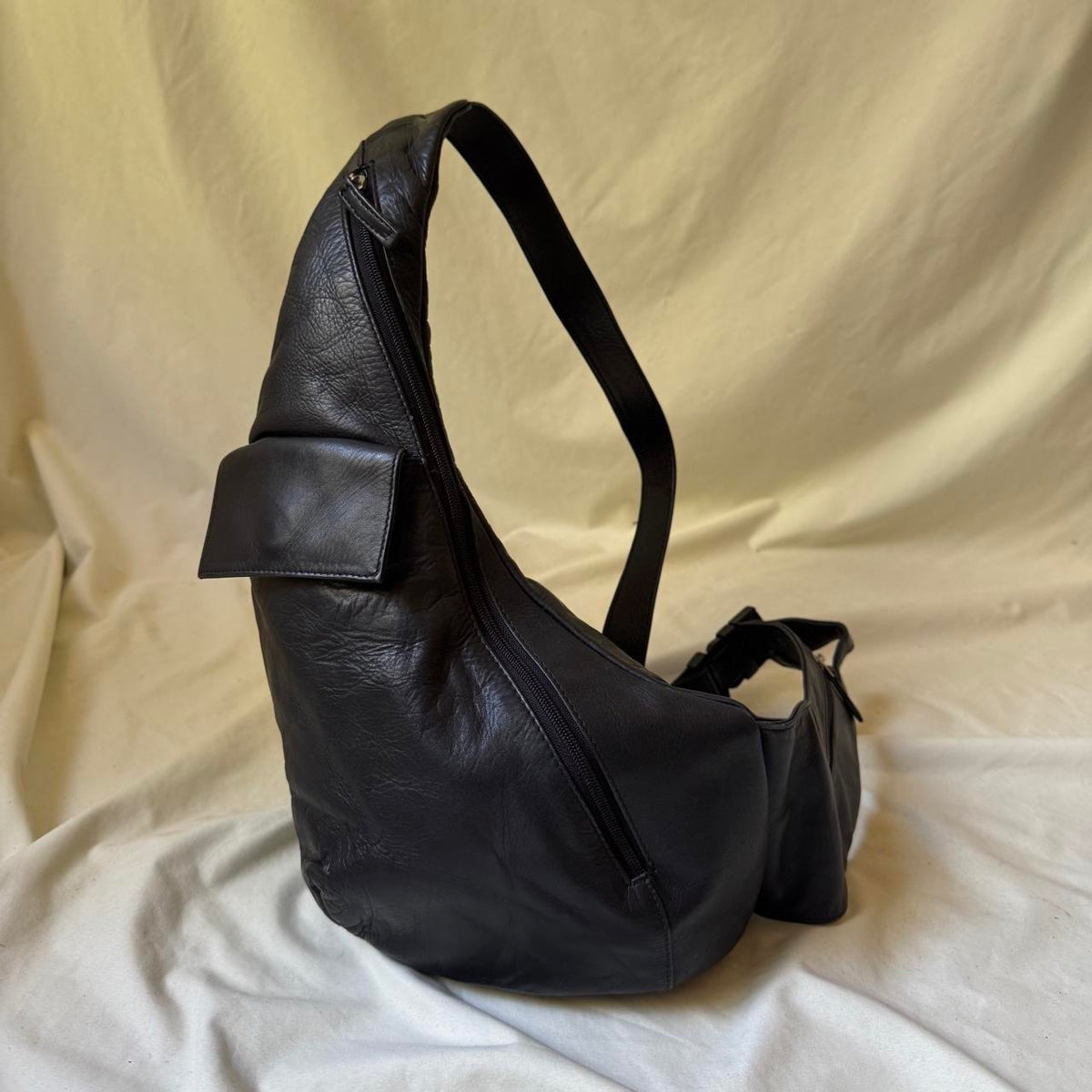 Vintage Y2K Black Leather Sling Bag