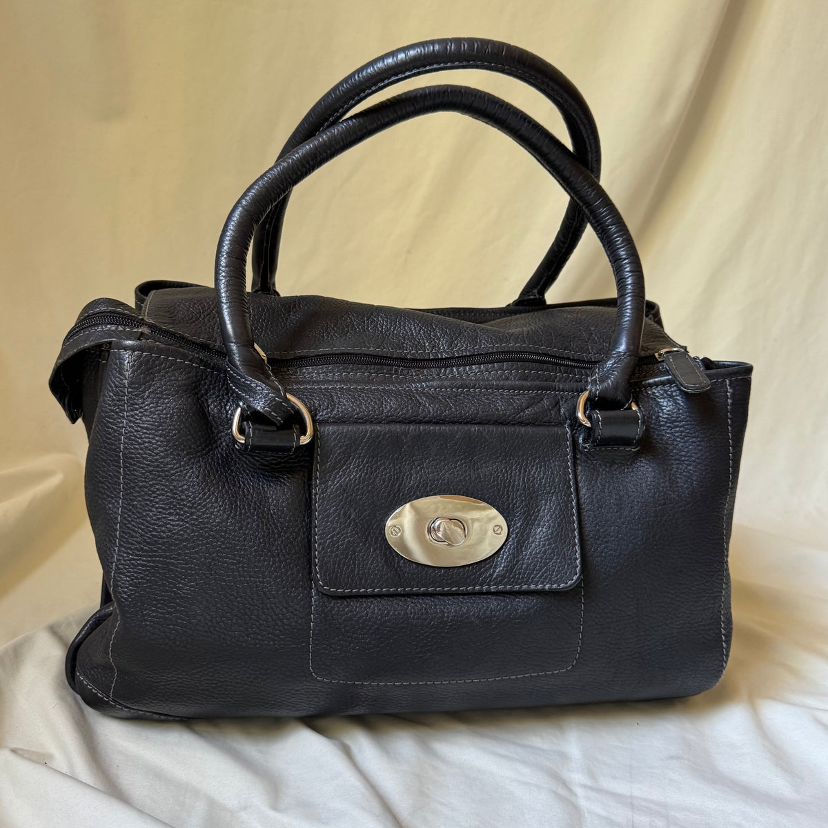 Vintage Minimalist Boxy Leather Bag