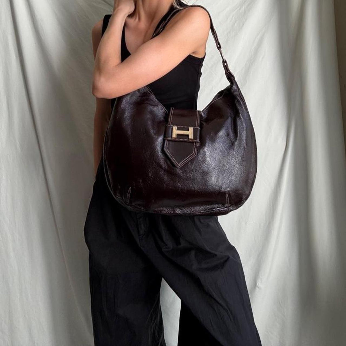 Vintage Y2K Oversized Brown Patent Leather Hobo Bag