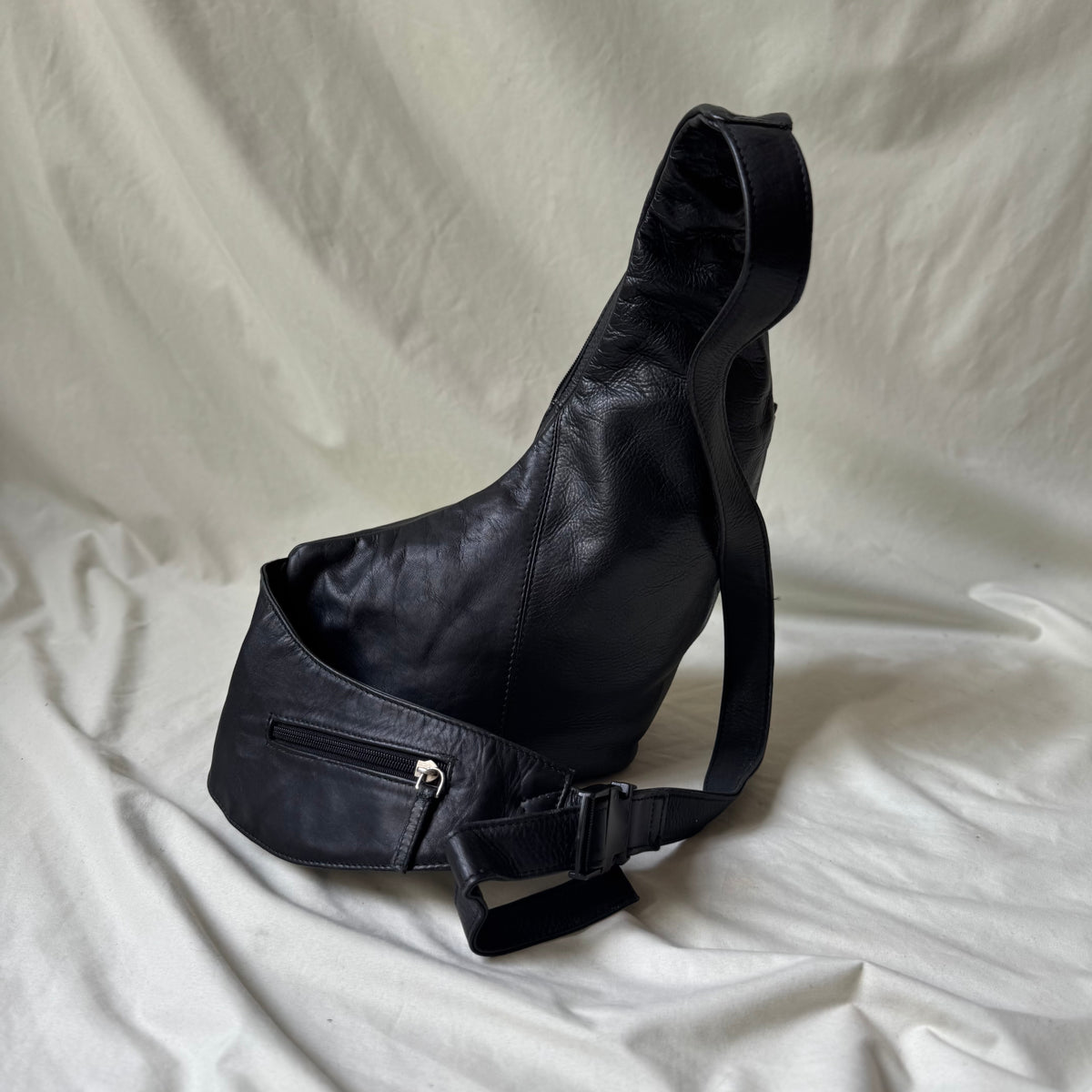Vintage Y2K Black Leather Sling Bag