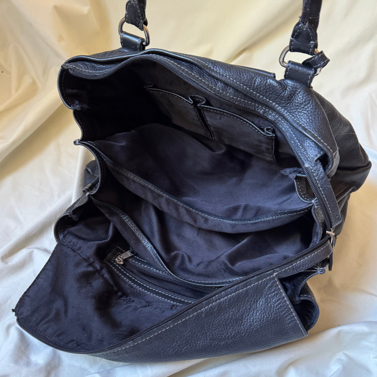 Vintage Minimalist Boxy Leather Bag