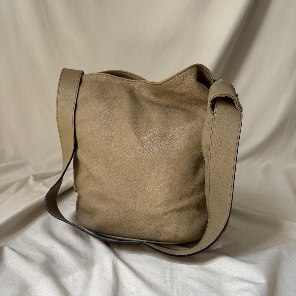 Vintage Y2K leather bag, pale pistachio green leather slouch bucket bag