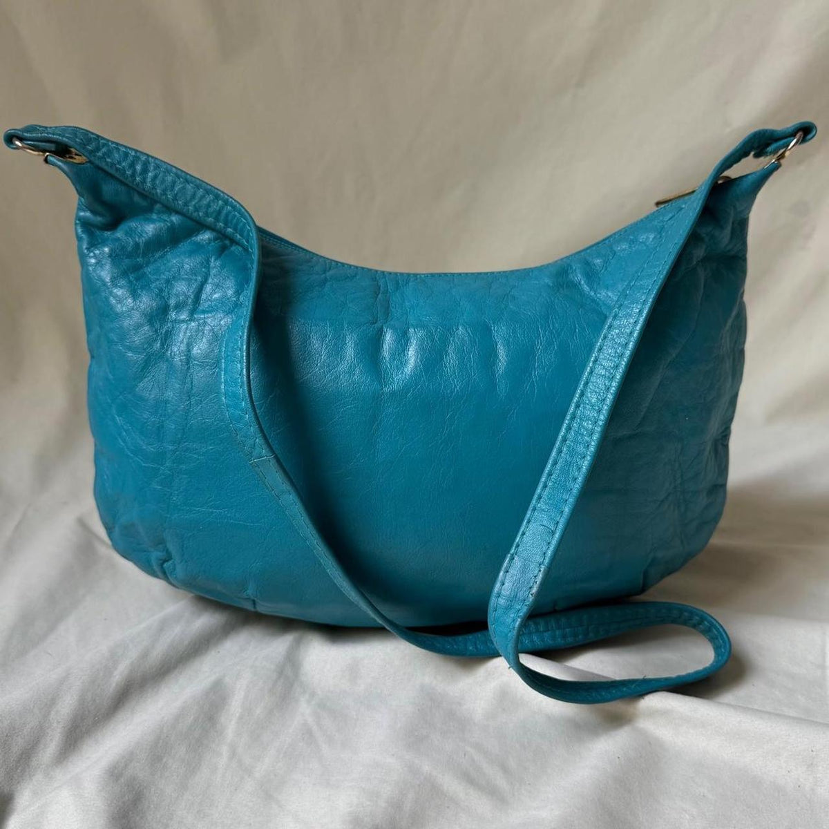 Vintage 80s 90s aqua leather crossbody bag