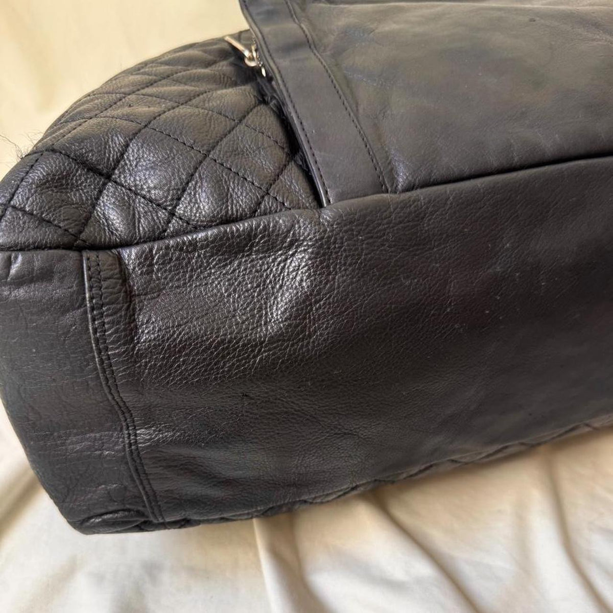 Y2K large black leather hold-all weekender bag