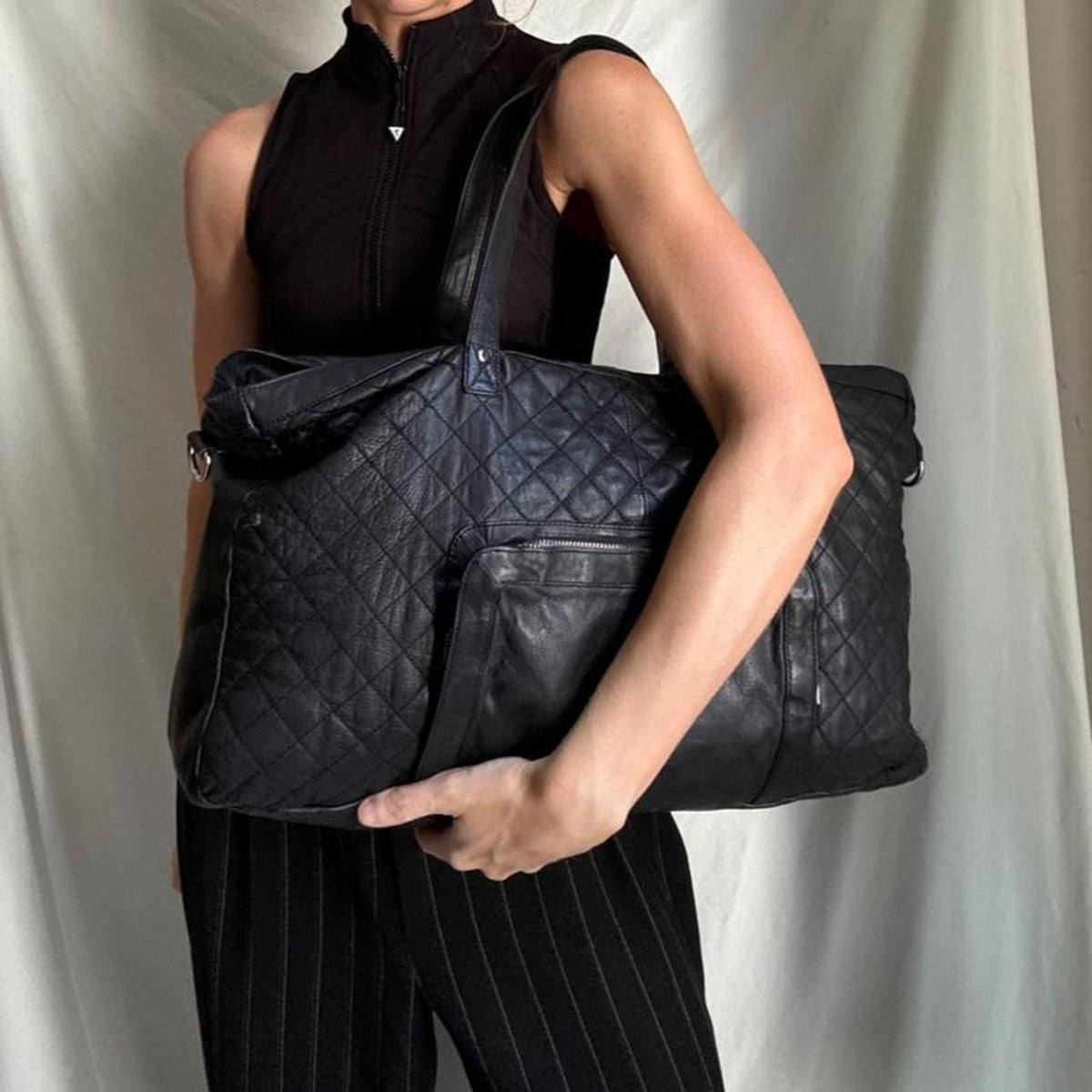 Y2K large black leather hold-all weekender bag