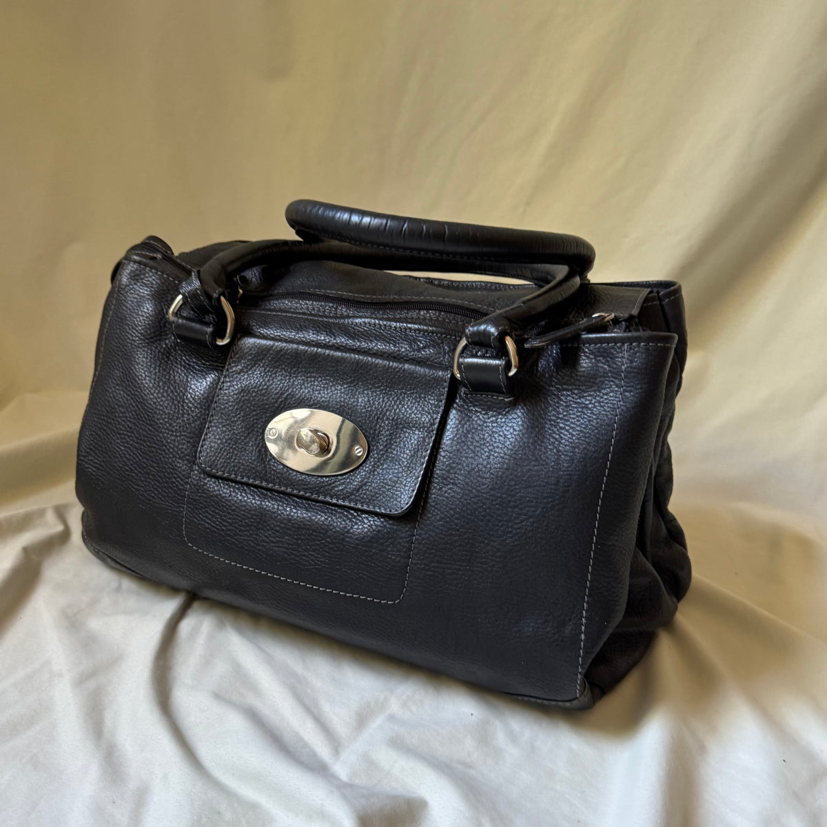 Vintage Minimalist Boxy Leather Bag